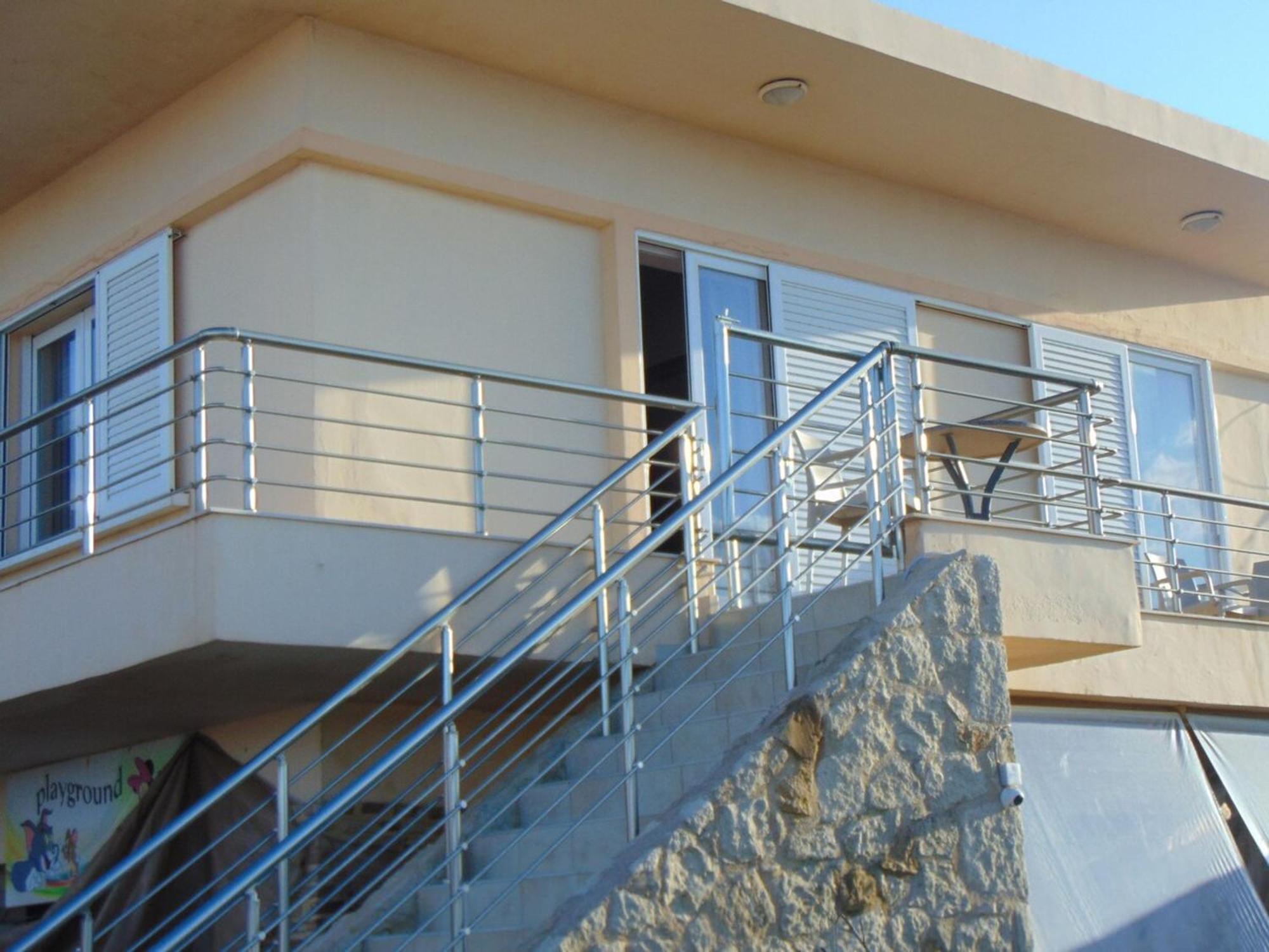 Comfy Beachfront Litinas Casa With Seaview ハニア エクステリア 写真